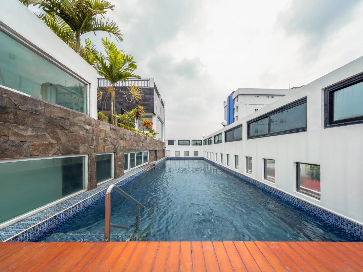 Cove Taman Apart otel Cakarta Dış mekan fotoğraf